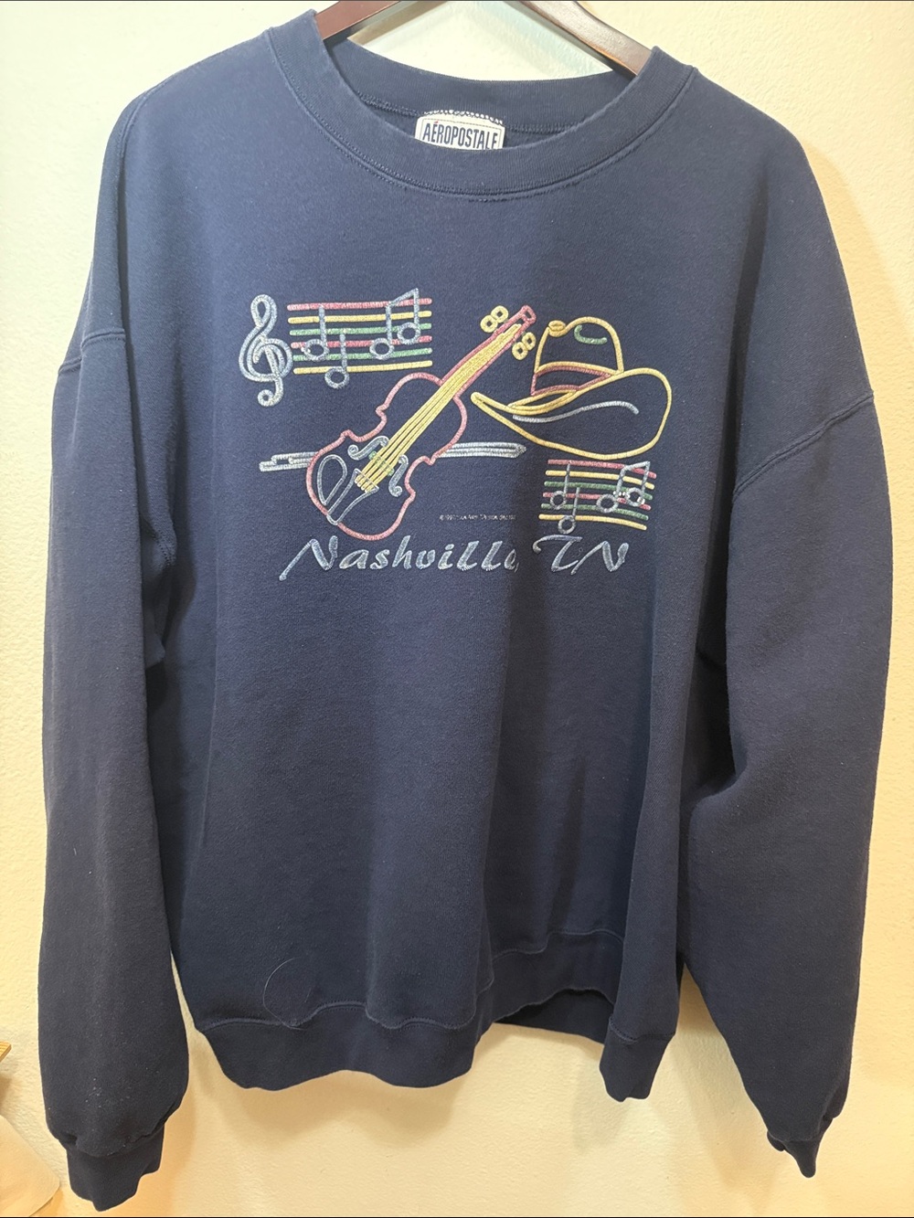 Vintage 90s Aeropostale Nashville TN Embroidered Crewneck Sweatshirt